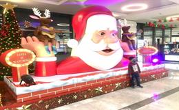 Malls offer gleams of joy